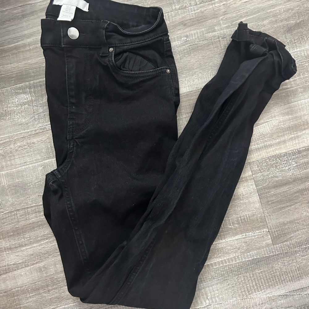 H&M Black Skinny Jeans Size 2